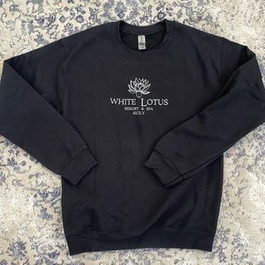 White lotus Sicily sweatshirt size Small black cotton womens crew neck